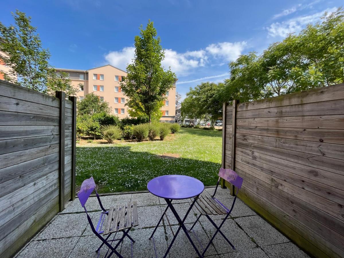 Acajou, Studio Avec Terrasse Et Parking Prive Caen Luaran gambar